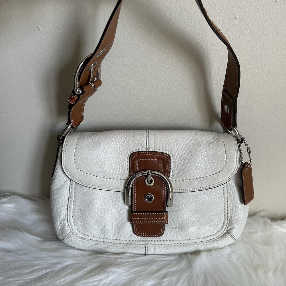 Coach Soho Chalk White Pebbled Leather Shoulder‎ Bag Good